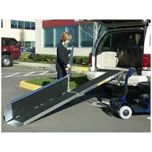EZ-ACCESS TRIFOLD RAMP 8FT EA